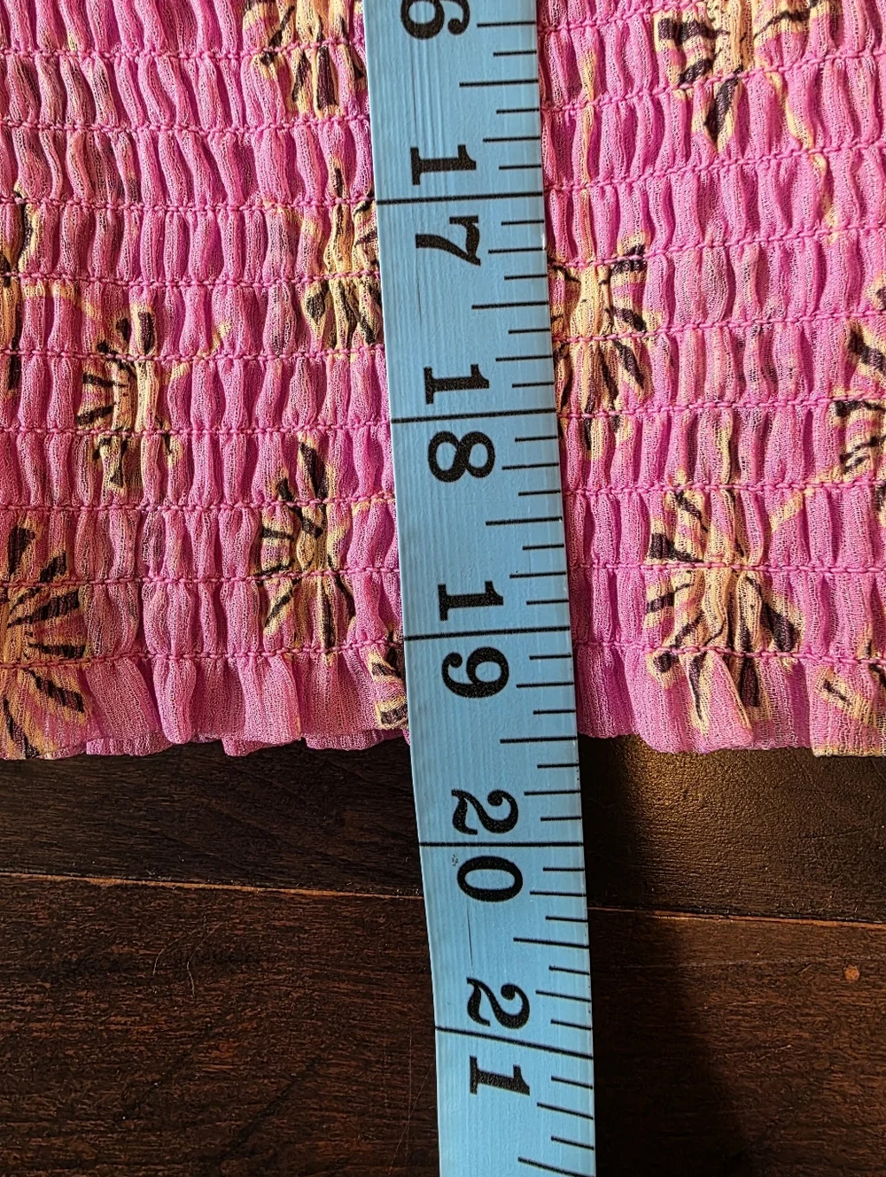 ASTR the Label Lavender Palm Print Smocked Waist V-Neck Button Down Top XS - Picture 11 of 11